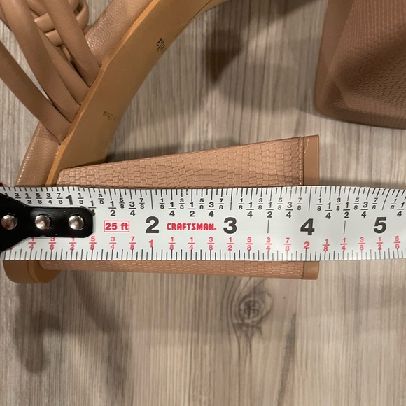 NWOT Dolce Vita Tan Knot Heels Size 9 with 4” heel - Picture 3 of 5